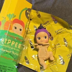 Sonny Angel Harvest Hipper Eggplant Authentic
